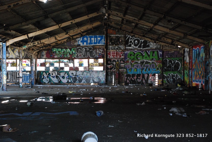 09-Graffiti Warehouse-008.JPG