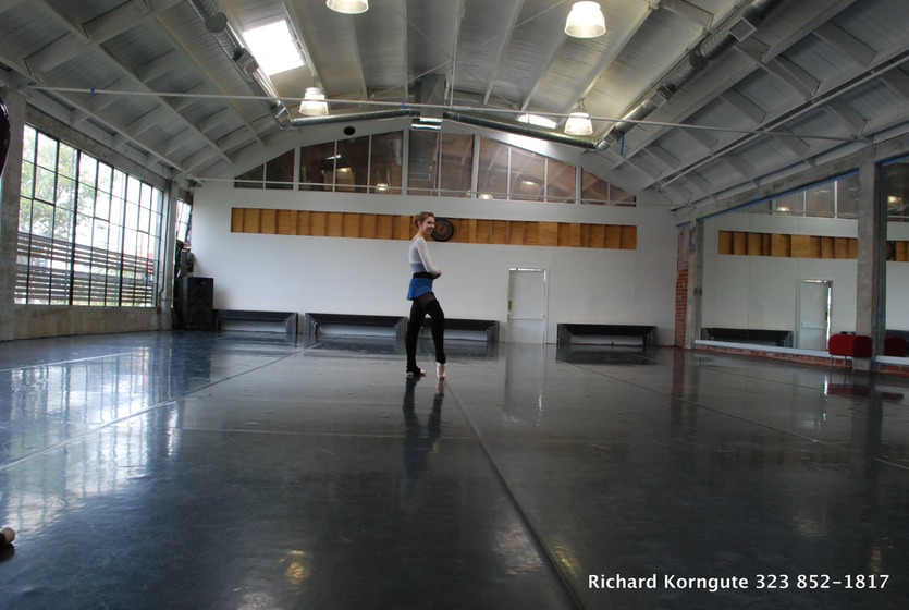 15-Dancer's Studio-014.JPG