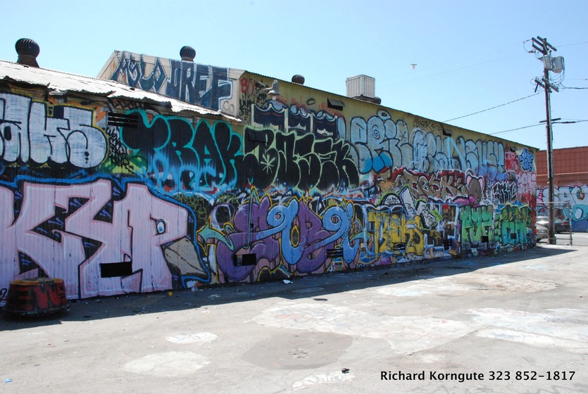 17-Graffiti Warehouse-016.JPG